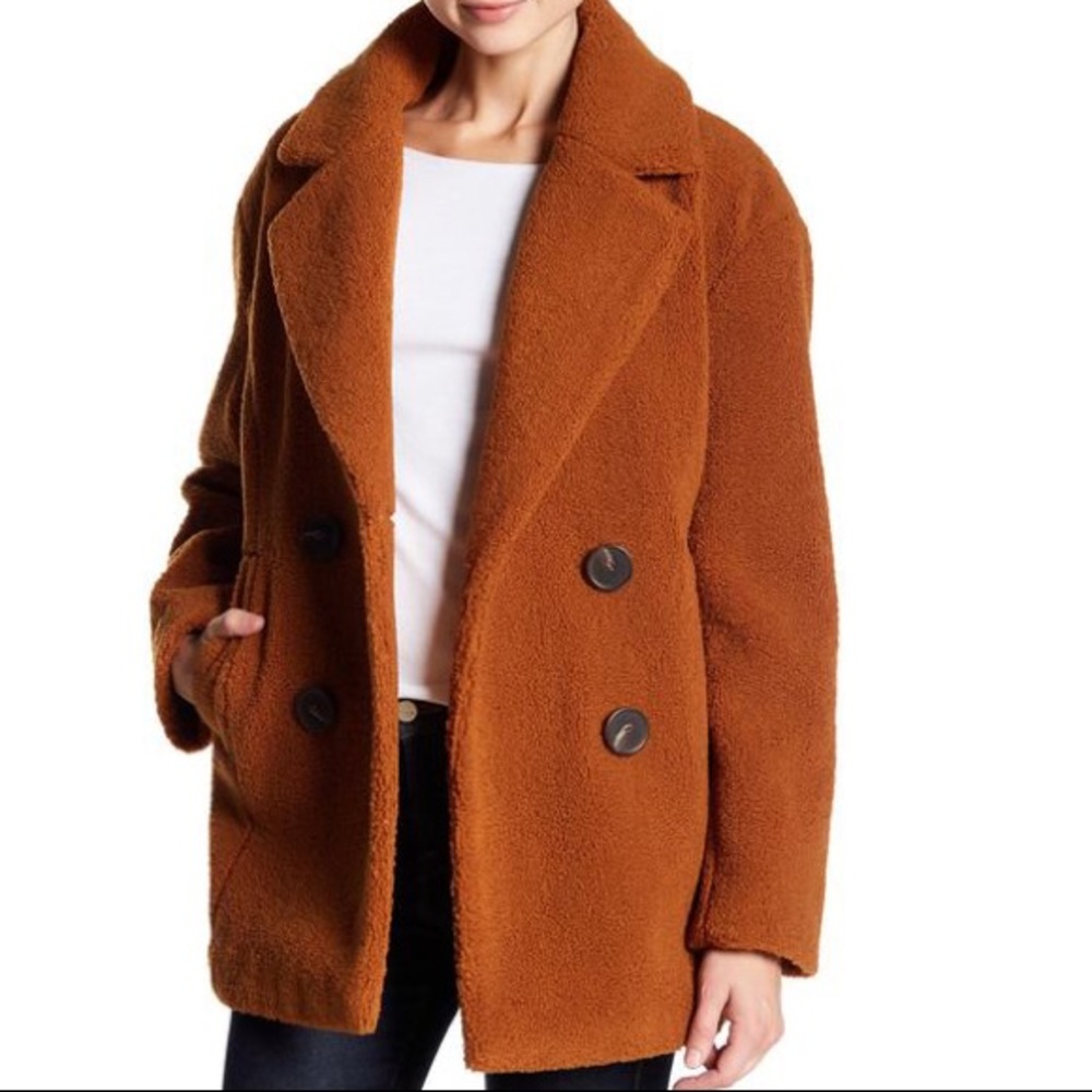 🔥NWT FRENCH CONNECTION TEDDY BORG COAT W/ BUTTONS! 🧸